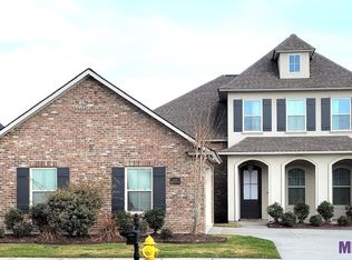 3100 Meadow Grove Ave, Zachary, LA 70791