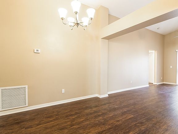 2nd image of 3318 Cypress Point Cir