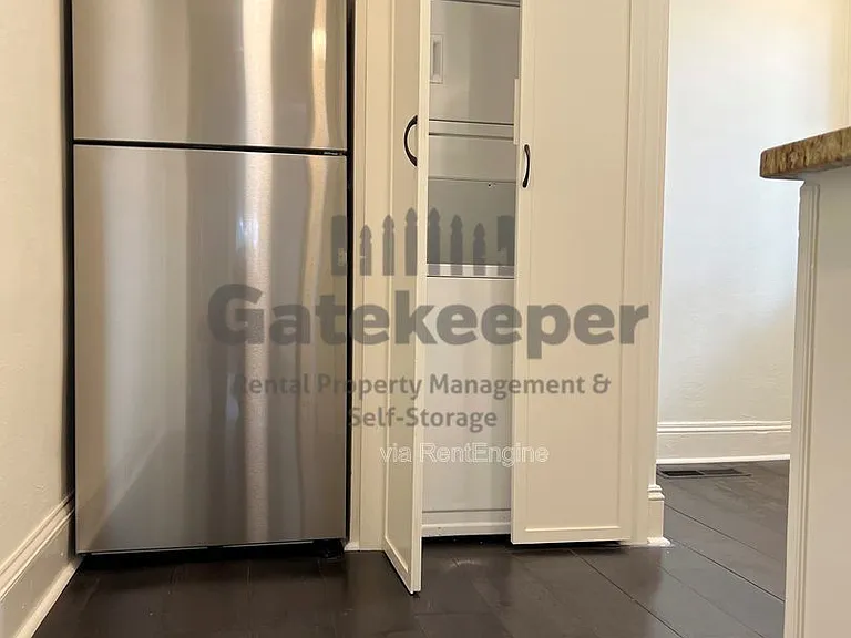 1565 Walker Ave #B — Photo 10