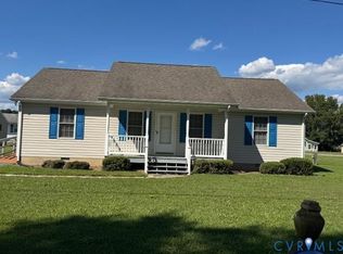 1003 S Glebe Rd, Montross, VA 22520
