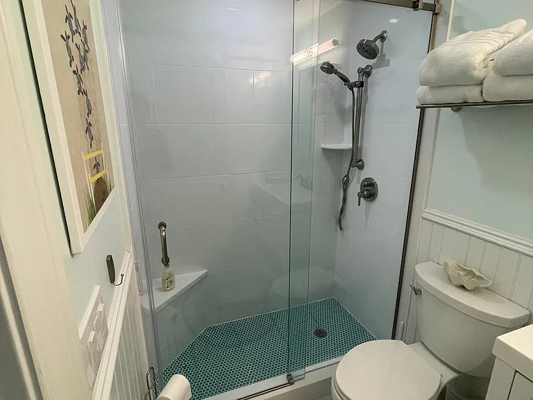 2100 Gulf Shore Blvd N #100 — Photo 28