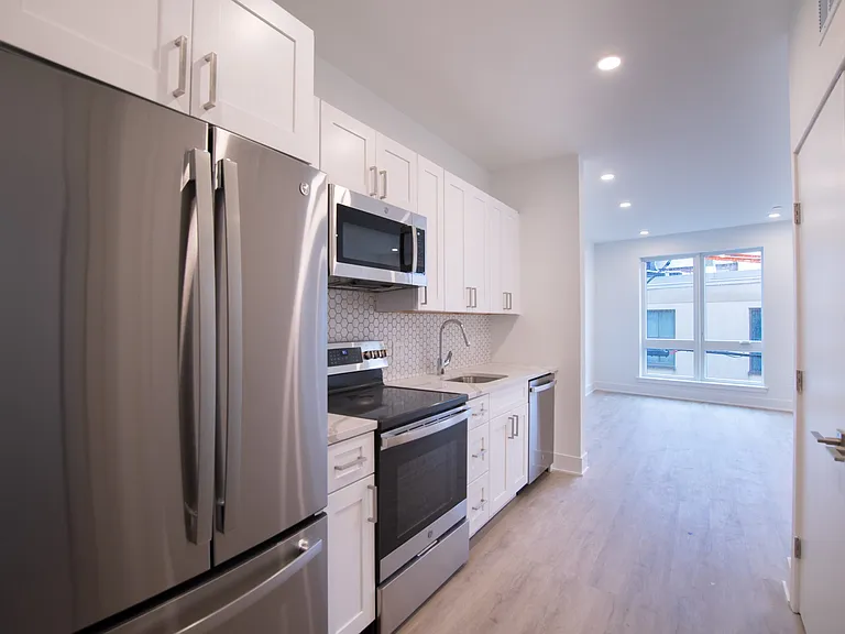 1325 N Lee St #401 — Photo 10