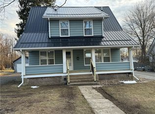 183 Grove Dr, Cortland, OH 44410