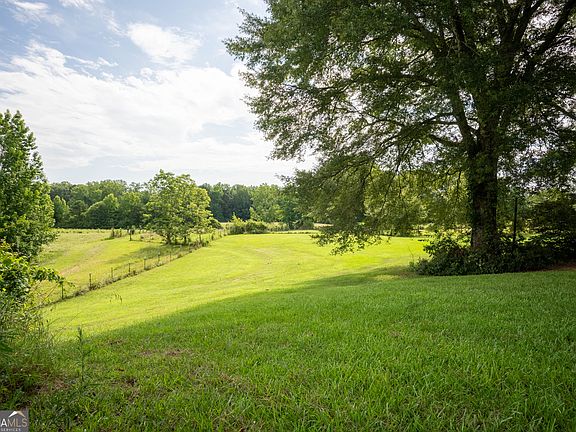 5th image of 442 Buffalo Creek Rd