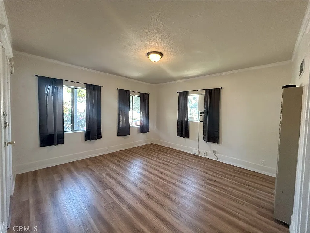 Studio, 450 sqft, $1,650 — Photo 2
