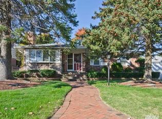 38 Boden Ave, Valley Stream, NY 11580