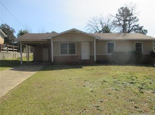 2615 Dumbarton Rd, Fayetteville, NC 28306