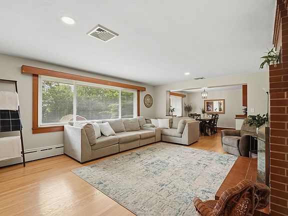 3rd image of 663 Orchard St