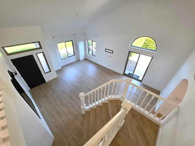 8531 Tyler St — Photo 4