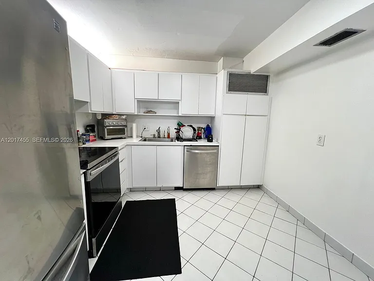 2801 NE 183rd St #1914W — Photo 11