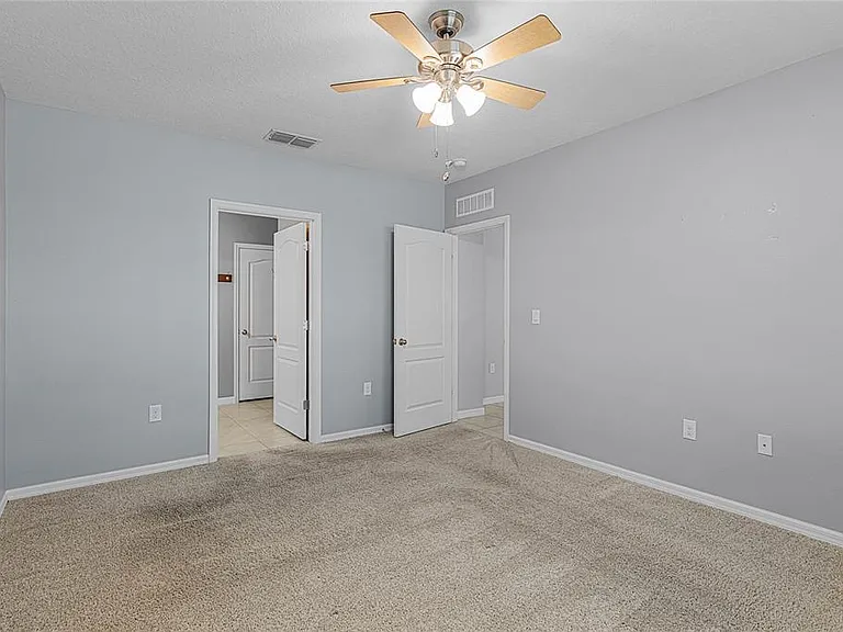 5440 New Independence Pkwy — Photo 14