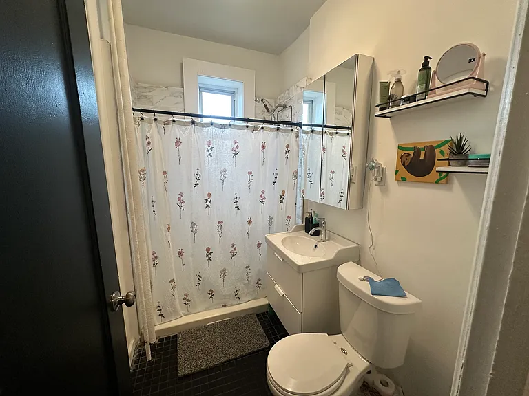 244 Lawton Ave #13 — Photo 8