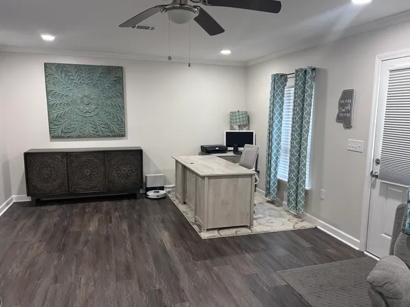 302 W Old Pass Rd, Long Beach, MS 39560