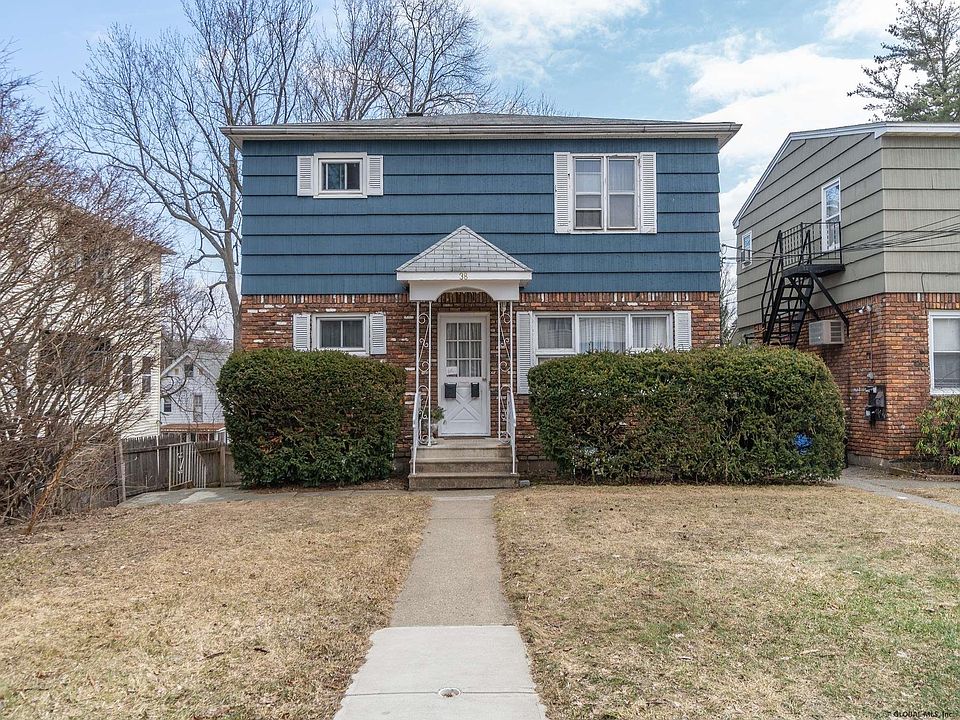 1st image of 38 Parkwood St