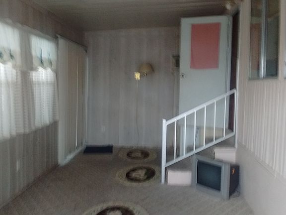 5th image of 218 May St
