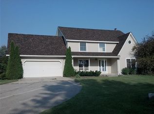 7100 Dell Rd, Saline, MI 48176