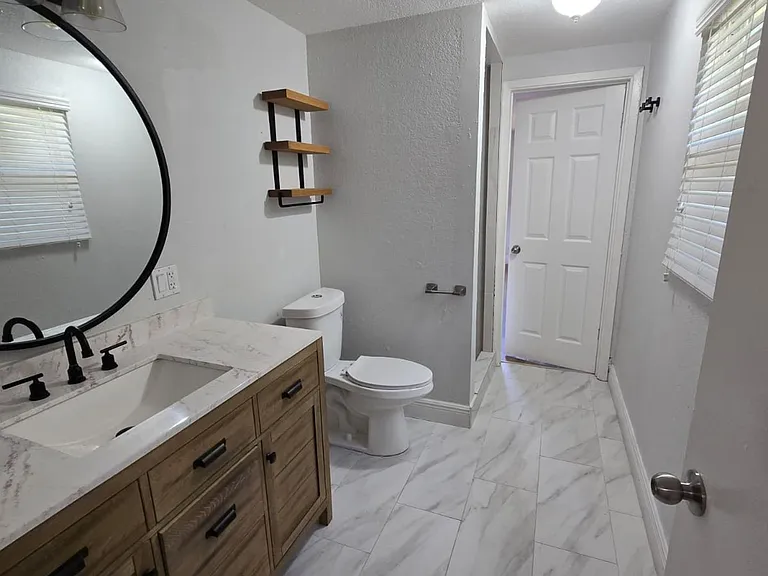 6511 Seminole Dr — Photo 8
