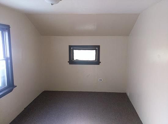 4th image of 2215 Linwood Ave