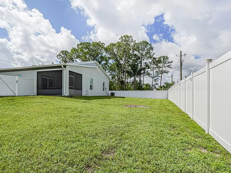 3010 Eldron Blvd SE — Photo 26