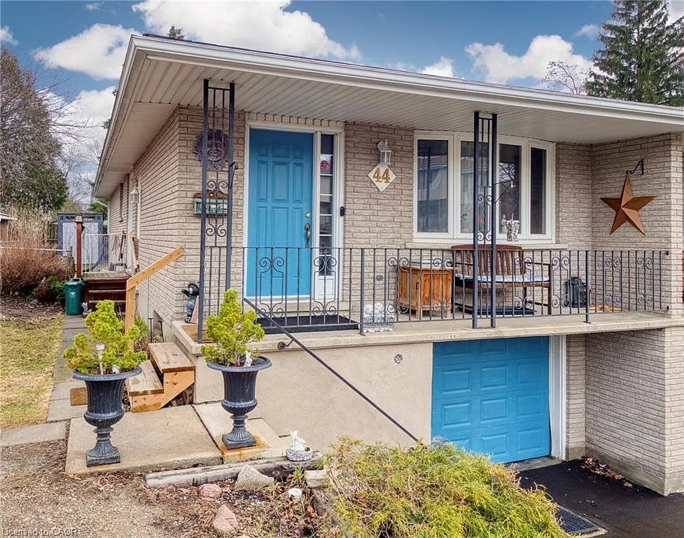 44 Breckenridge Dr photo 1