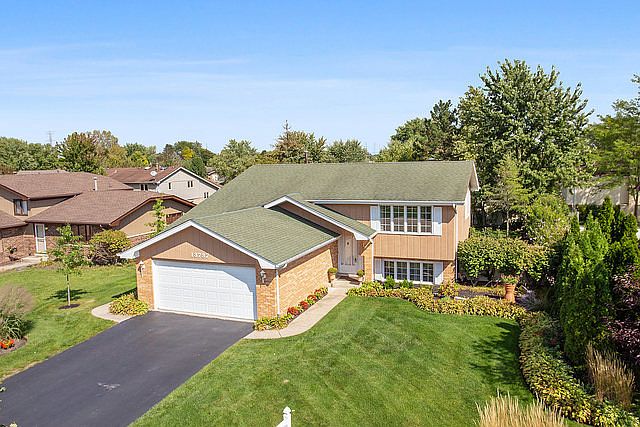 1st image of 13737 W Ironwood Cir