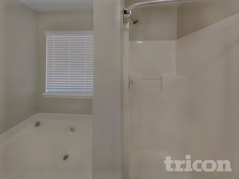 760 Country Lake Ct — Photo 10