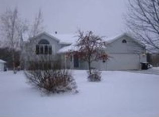 6415 258th St, Wyoming, MN 55092