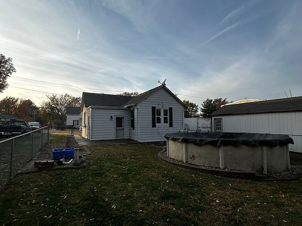 2nd image of 122 Bell St