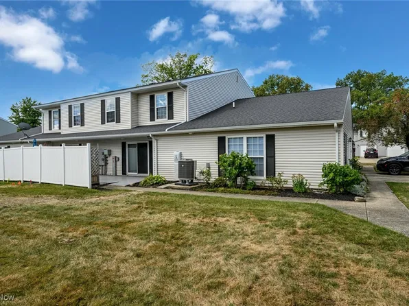 6853 Colonial Dr APT D, Mentor, OH 44060