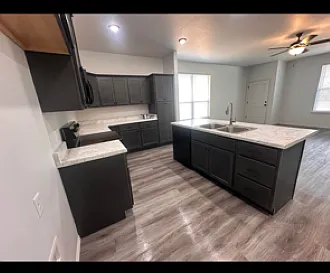 3 bed, 1300 sqft, $1,550 — Photo 3