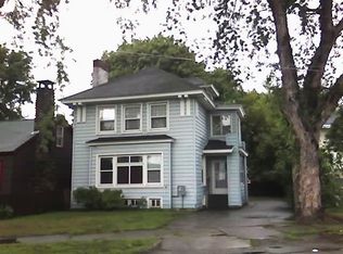 316 W Spruce St, Sault Sainte Marie, MI 49783