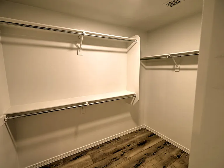 838 W Calle Valenciana — Photo 20