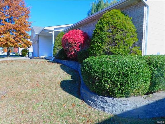 2nd image of 796 Hunter Chaise Dr
