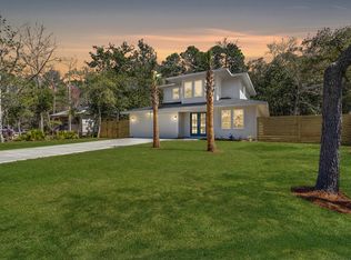 122 Bayou Cir, Freeport, FL 32439