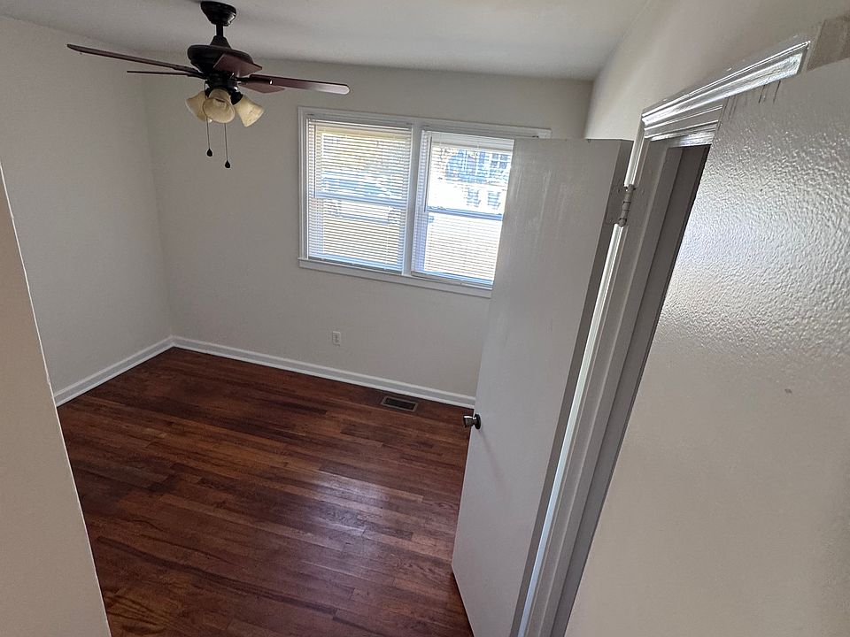 1st image of 1629 Dearborn Dr