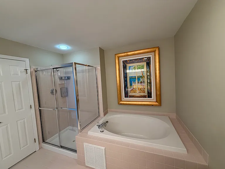 807 Breckinridge Ct — Photo 15