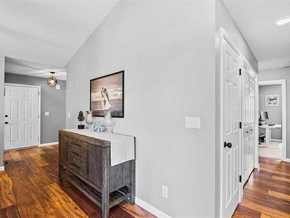 3rd image of 3343 Field Gate Dr