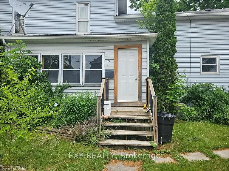 15 Cedar St — Photo 4