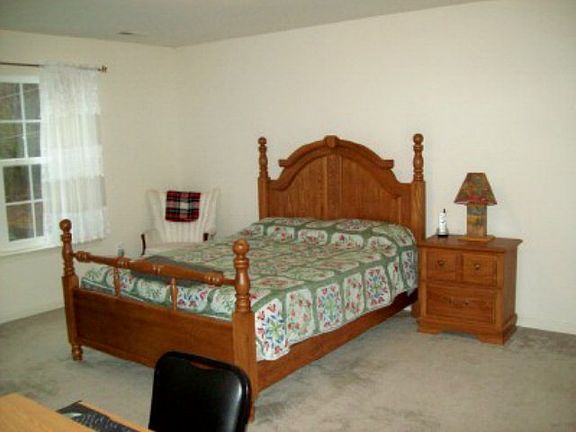 5th image of 89 Federalist Way