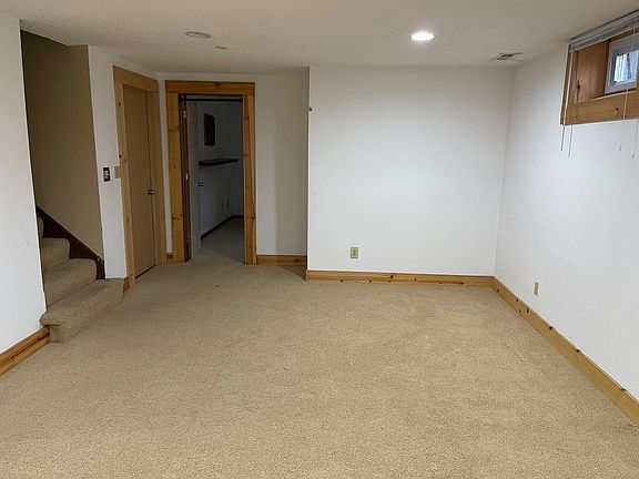 Large Living Room 13 X 25. 1 of 3 photos.