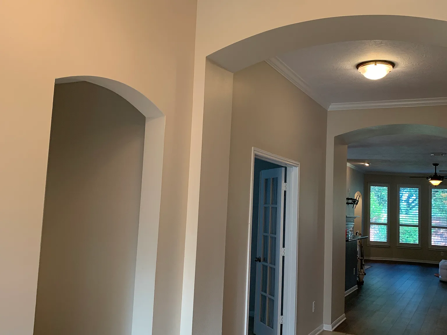 3 bed, 2247 sqft, $2,500 — Photo 2