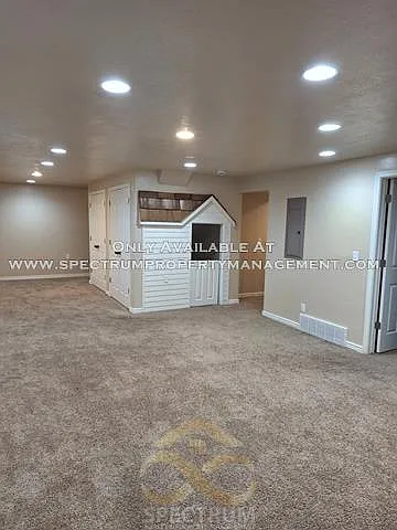 759 E 80 S — Photo 25