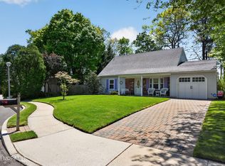 11 Moss Haven Way, Howell, NJ 07731