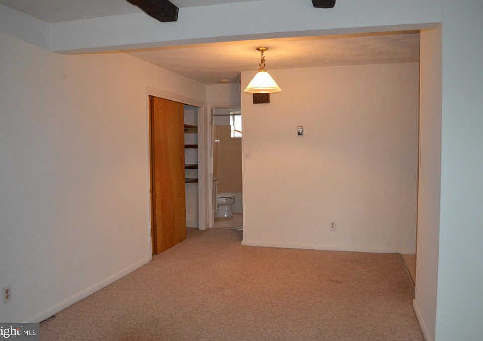 2nd image of 130 N Market St APT M