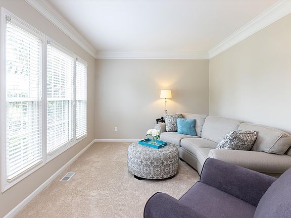 5th image of 14958 Jonathan Dr