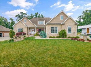 7306 Kempton Ct, Canfield, OH 44406