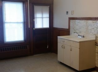 22 Riverview Pl, Chicopee, MA 01013