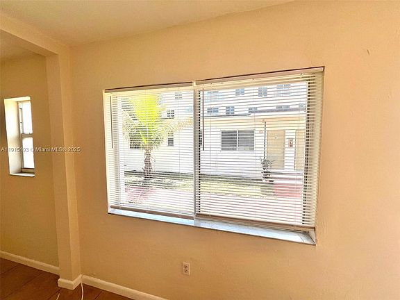 5th image of 690 NE 85th St #6903D