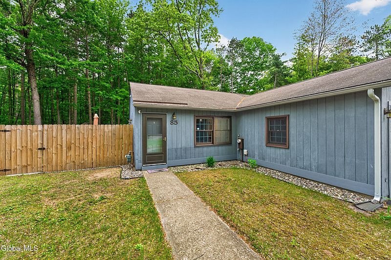 3rd image of 85 Wake Robin Road