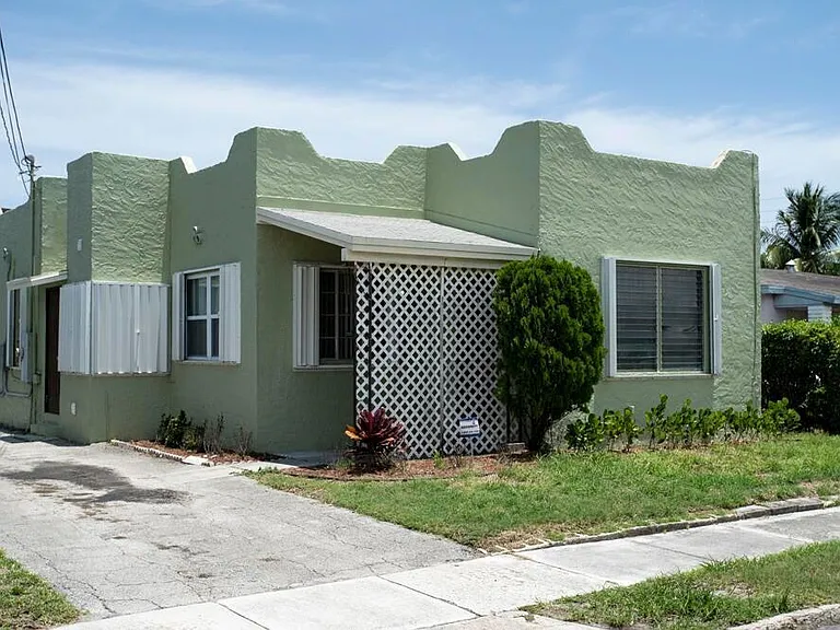 4116 Virginia Ter — Photo 27